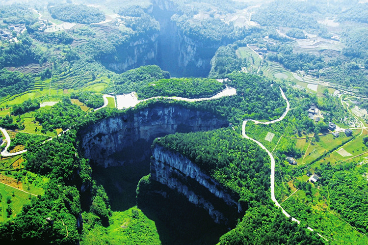 Động Phù Dung Động Phù Dung